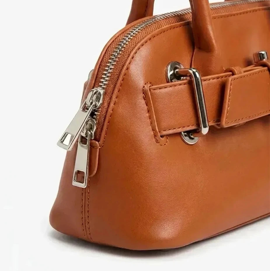 Buckle bag