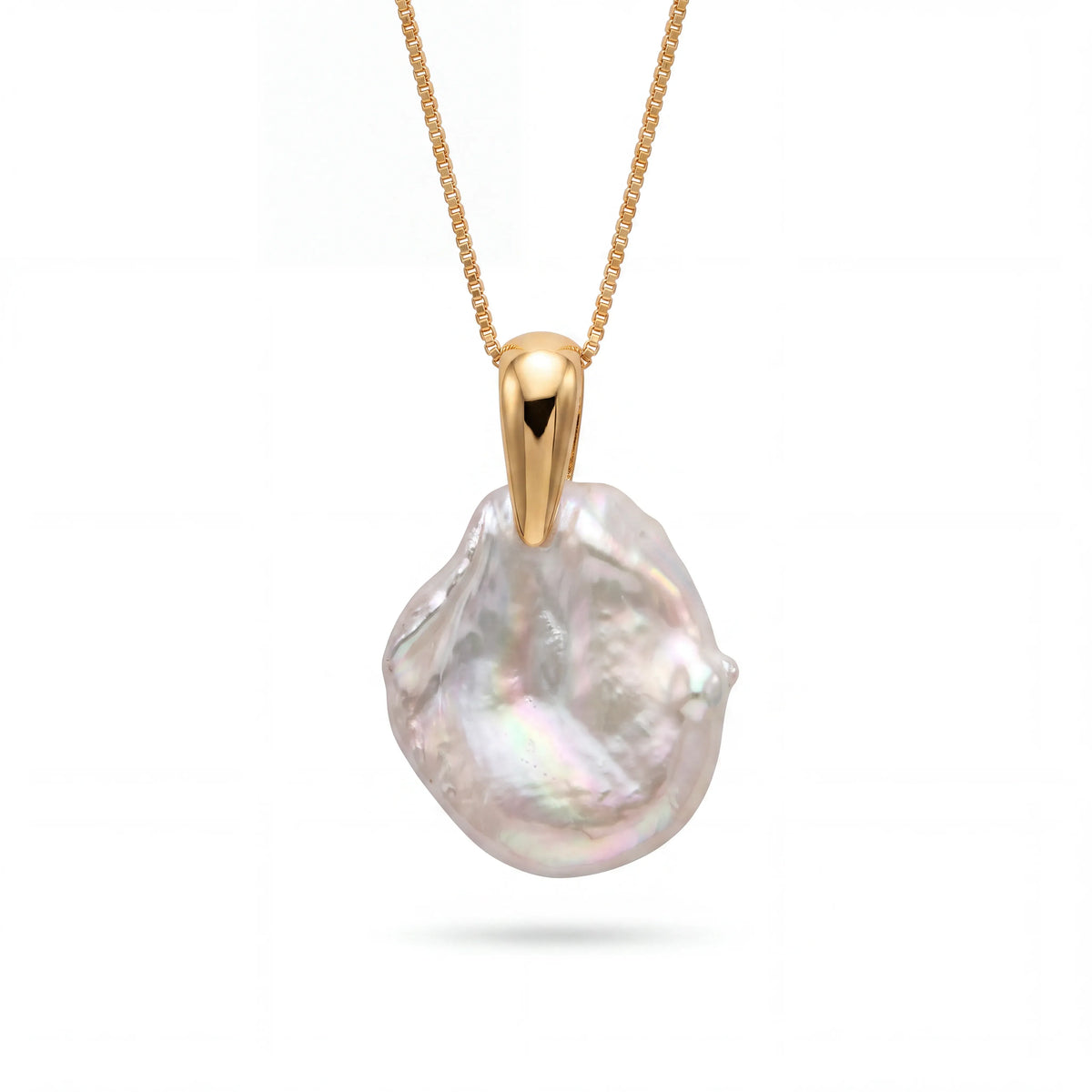 Perla pearl necklace