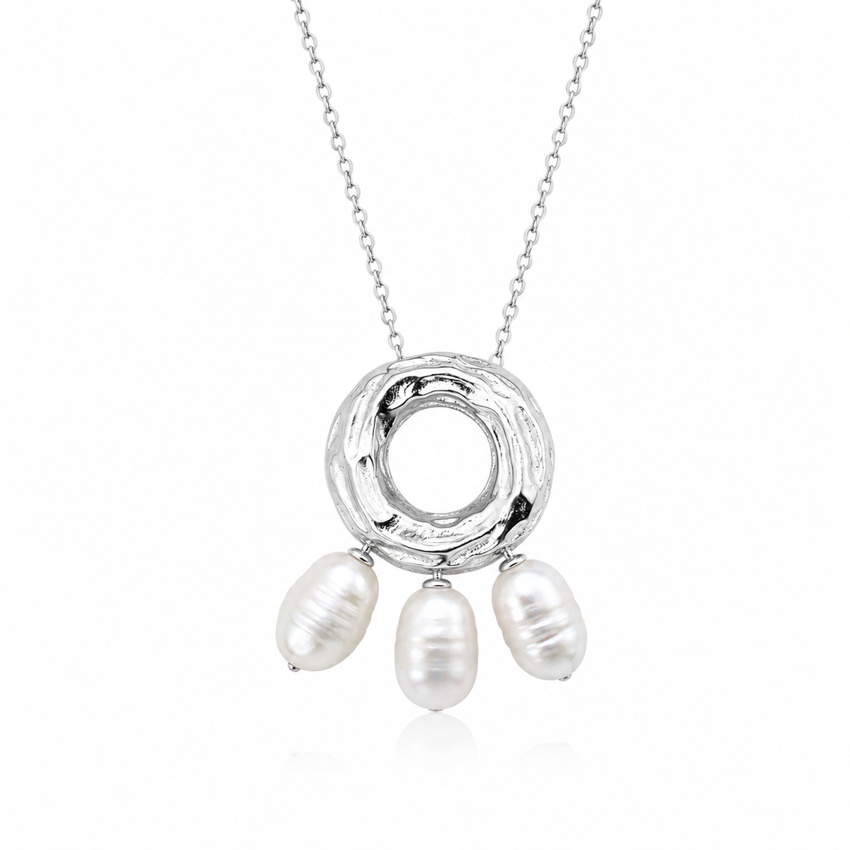 Halo pearl necklace
